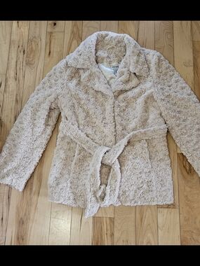 Sisters Plush Belted Teddy Jacket in Cream